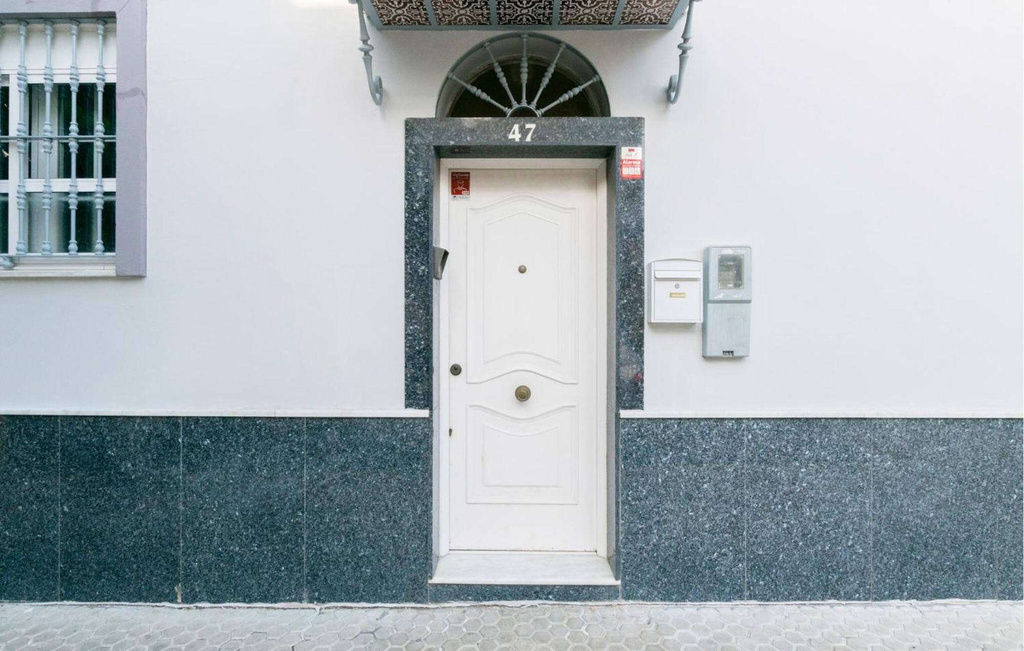 Cozy Apartment In Sevilla With Kitchen Esterno foto